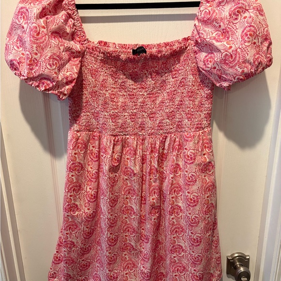 J. Crew Dresses & Skirts - Pink Floral Puff-Sleeve Smocked Dress
